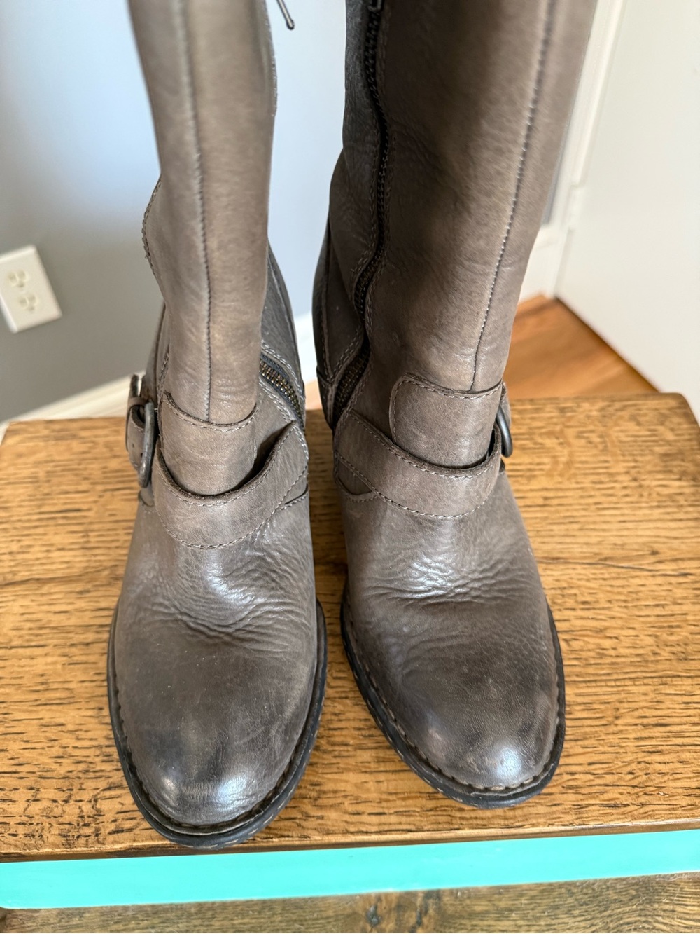 Born grey Leather Mid-Calf Heeled Boots - Picture 4 of 9